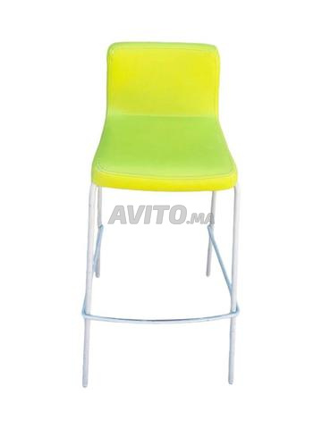 Table Haute Loki avec 4 Chaises - Finition Verte