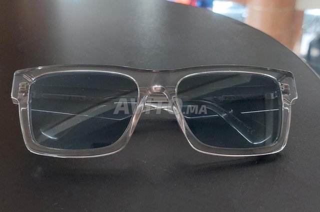 Lunettes de soleil ( PRADA ) ORIGINAL 