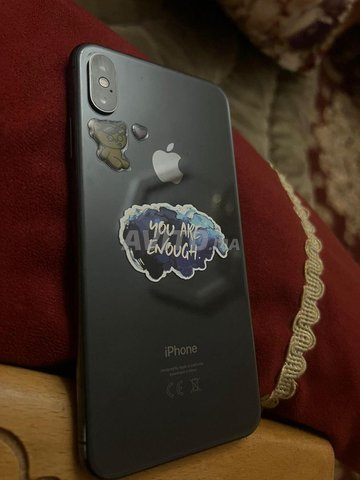 Iphone xsmax 64go