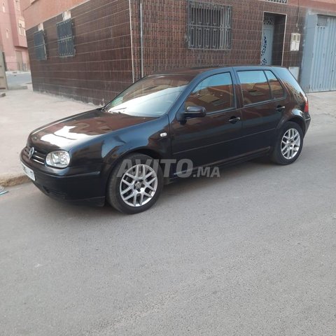 سيارة في حالة جيدة جدا 