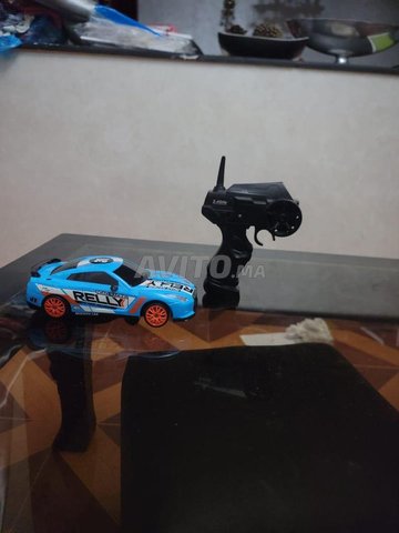 jouet voiture de drift en bonne etat