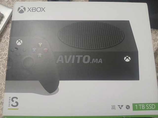 Xbox Series S 1TB Black presque neuf