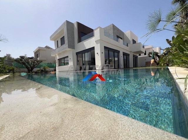 فيلا ذات مستوى عال للإيجار المنزه