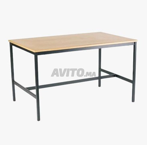 Table Octogonale pour Tous les Espaces 