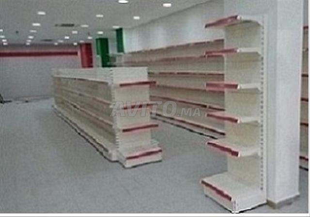 RAYONNAGE SUPERMARCHÉ et Sortie de caisse