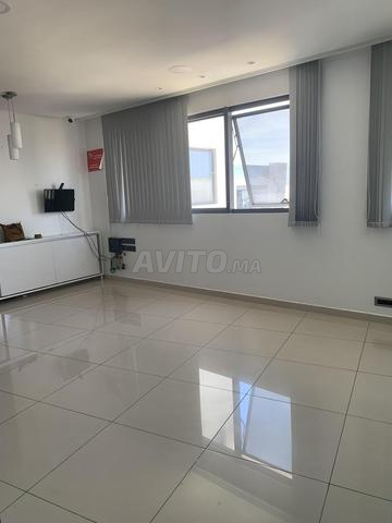 Bureau / cabinet à vendre en plein centre de casa - 2