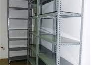 Rayonnage léger à vendre 