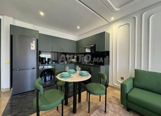 استوديوهات مفروشة جديدة فاخرة مع خيارات