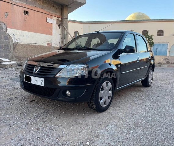 Voiture Dacia Logan  à Laâyoune  Essence