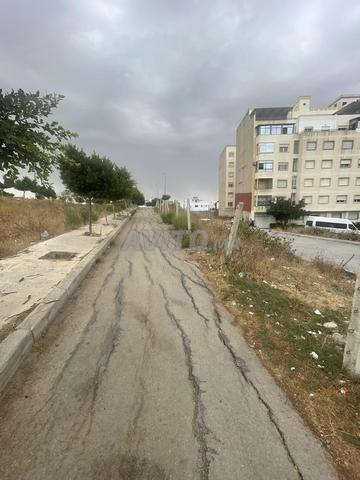 عرض قطعة ارضية للبيع 4 طوابق للبيع قرب برانص