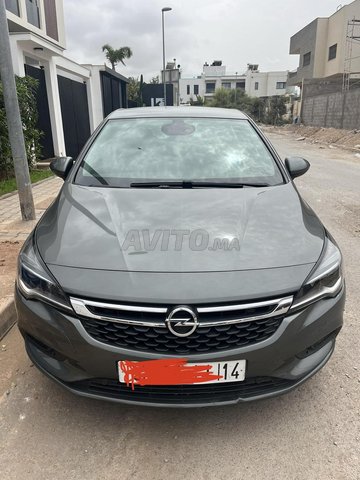 Opel Astra occasion Diesel Modèle 