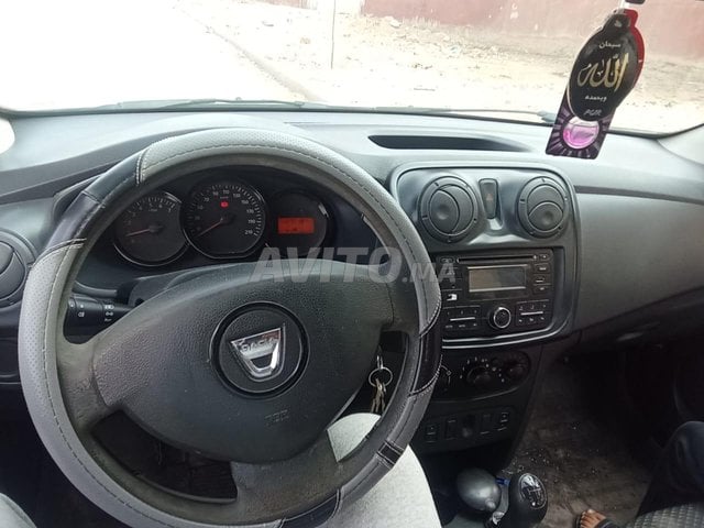 Voiture Dacia Logan  à Oujda  Essence