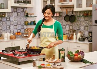 وكالة (عاملة منزل طباخة ممرضة)