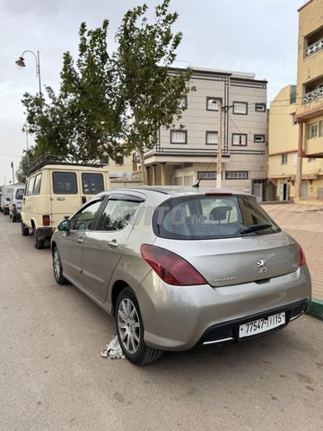 Peugeot 208 occasion Diesel Modèle 