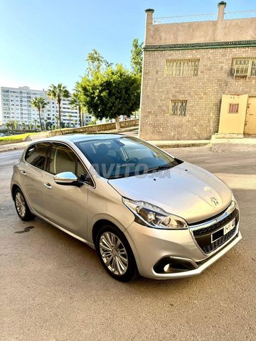 Peugeot 208 occasion Diesel Modèle 