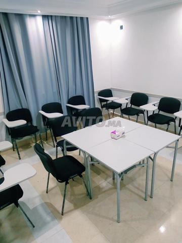 tables multifonctions et chaises à vendre 