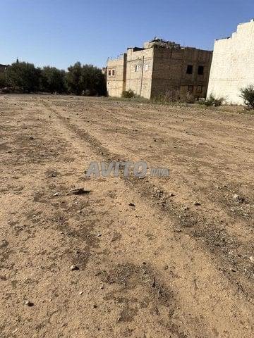 Je vends à terrain situer Ouled Ayad Béni Mellal