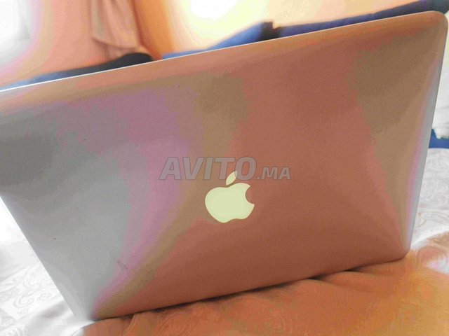 MacBook pro 13 2011