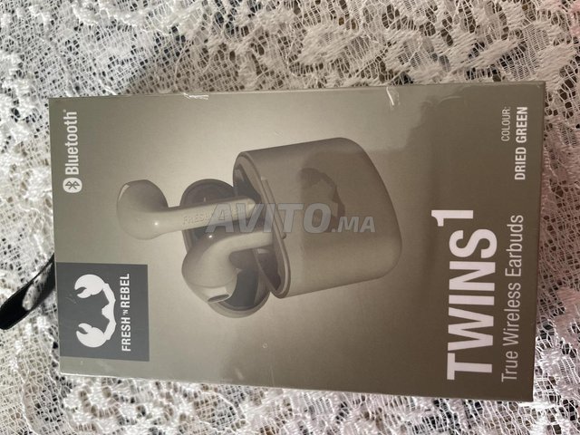 Earbuds neuf 