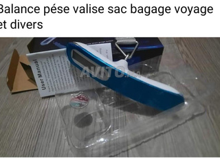 balance pése valise sac voyage et divers articles 