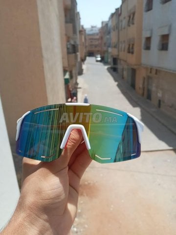 نظارة جديدة جدا و أنيقة