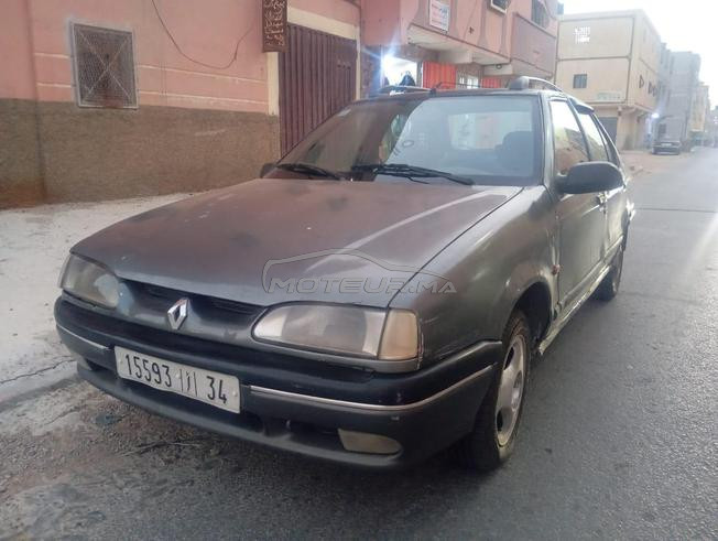 Renault 19
