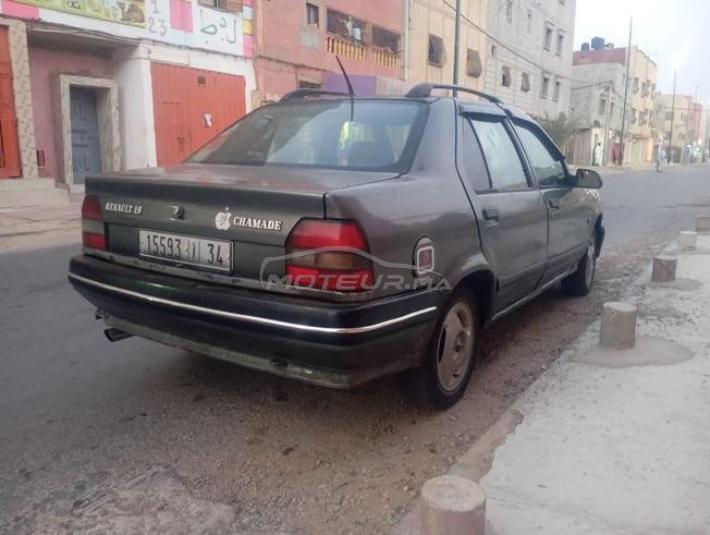 Renault 19