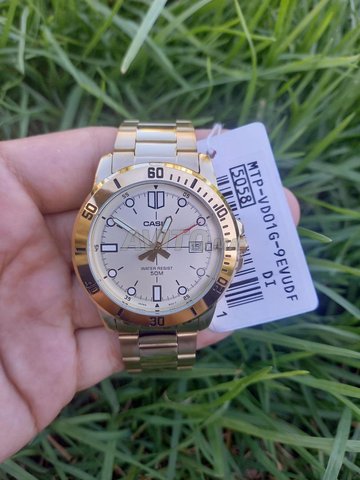 CASIO ORIGINAL NEUF QUARTZ WATER RESISTANT 50M