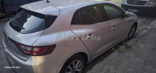 Renault Megane 4 Diesel Automatique 2019 à Tanger - 2