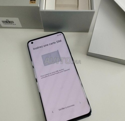 Xiaomi mi 10  avec son chargeur rapide 