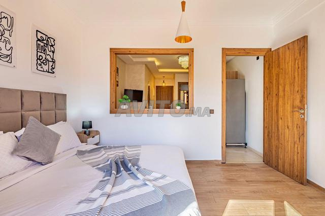 appartement propre acote la gar  - 2