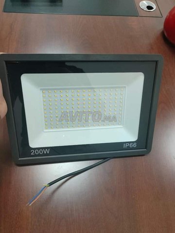 Vente en Gros Projecteurs LED 220V
