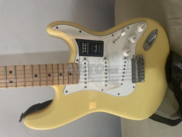 fender stratocaster player series buttercream