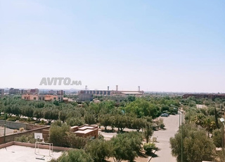 APPARTEMENT MOYEN STANDING .