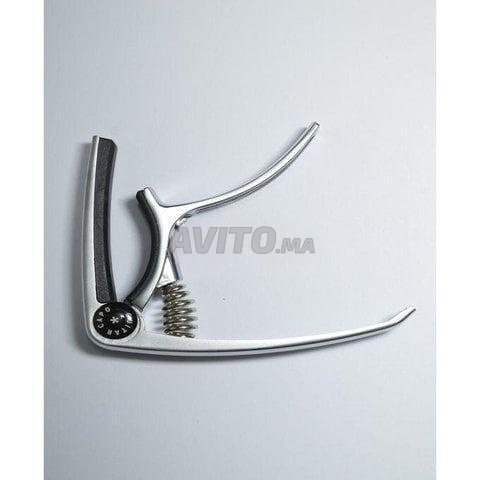 Capodastre guitare électrique et acoustique Gris