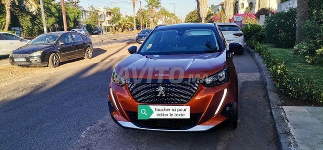 Peugeot 2008 Pack allure 130 EAT8 a vendre 