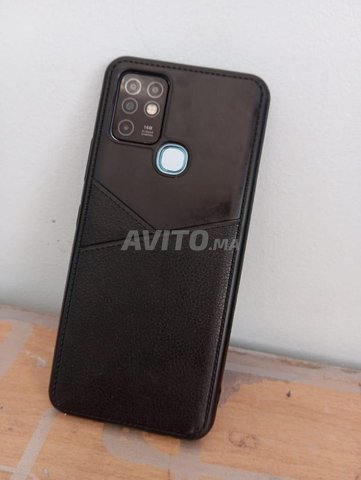 Infinix hot 10 a vendre plus 2 pochettes gratuit