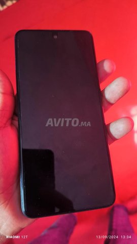 Infinix Smart 8 64/4 plus 4