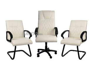 pack des chaise en blanc 