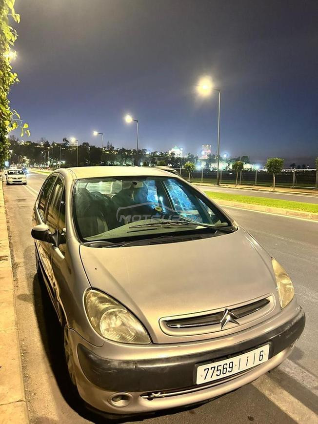 Voiture d'occasion Cetrouine très bonne état 