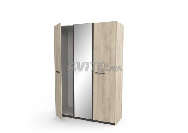armoire 3 portes avec miroire