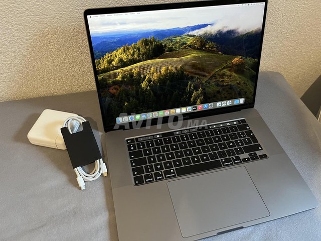 MacBook pro i9 prêt à l'utilisation 