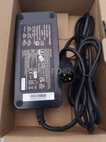 chargeur pour vélo trottinette 