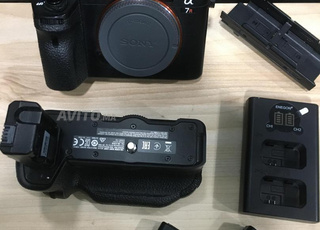 Hybride Sony Alpha A7R Mark II Avec Grip batterie 