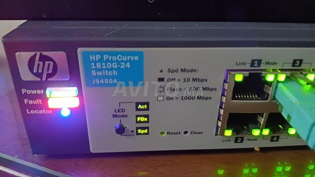 Switch marque HP Procurve 1810G de 24 ports - 2