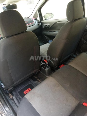 Fiat Punto Diesel Manuelle 2015 à Sidi Bennour