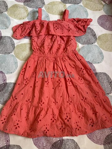 Robe pour fille très bon état 