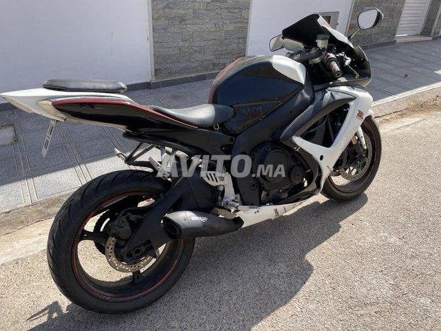 Moto Gsxr 750 K7 modele 2007 Pot Micron Suzuki 