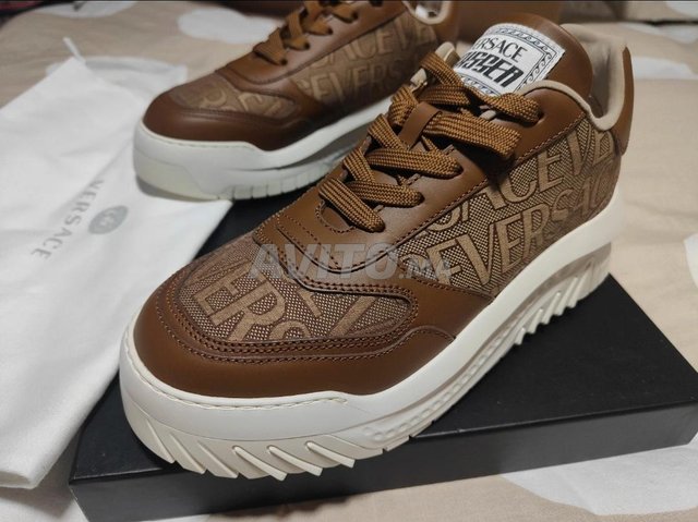 Chaussure Versace neuves, jamais portées.