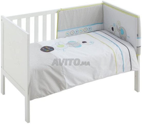 Couette bébé avec tour de lit Naf Naf 